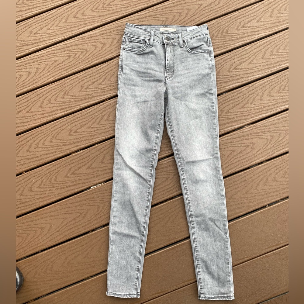 Levi’s 721 high rise skinny jean size 26